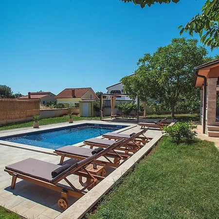 Holiday home Maria Betiga