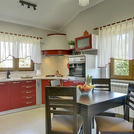 Holiday home Maria Betiga *